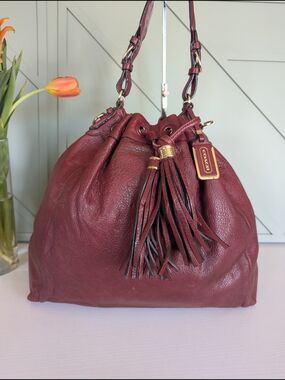 Coach Madison MarielleDrawstring Bucket Shoulder Bag